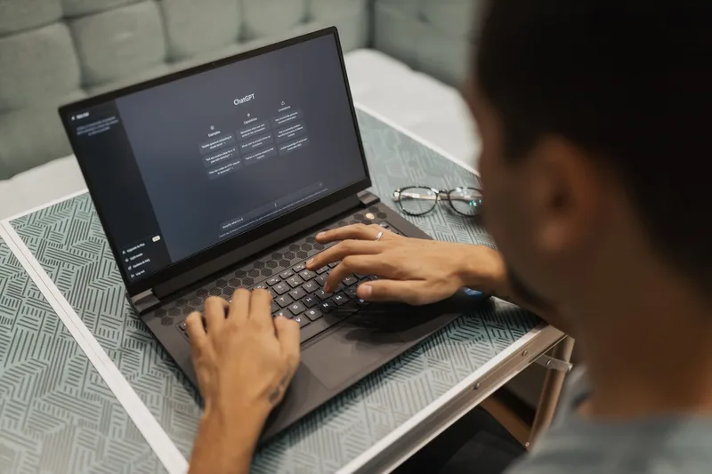 Wing Assistant task management interface showing VA-client workflow